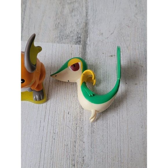 Pokemon playset Raichu Snivy mimikyu toy figure - Picture 5 of 9